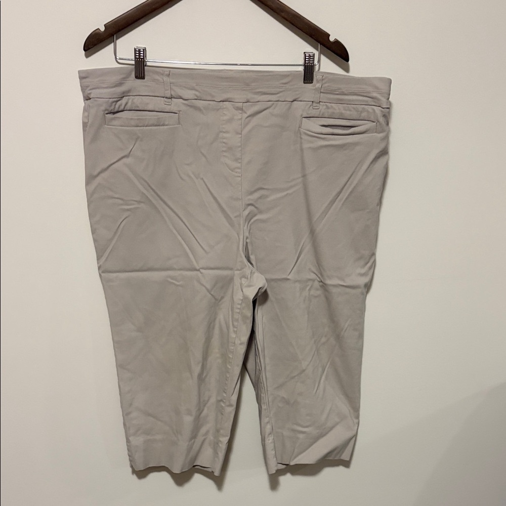 Penningtons Tan Women's Capris